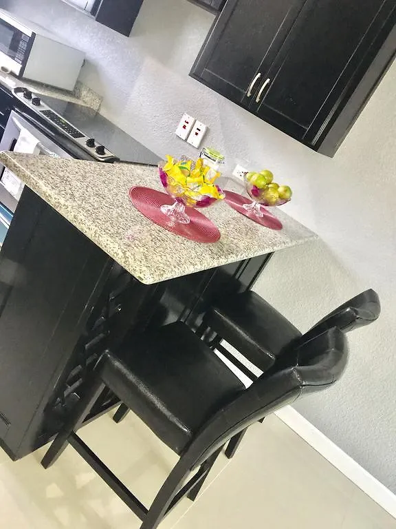 Apartment Barri Vacation Home Kingston